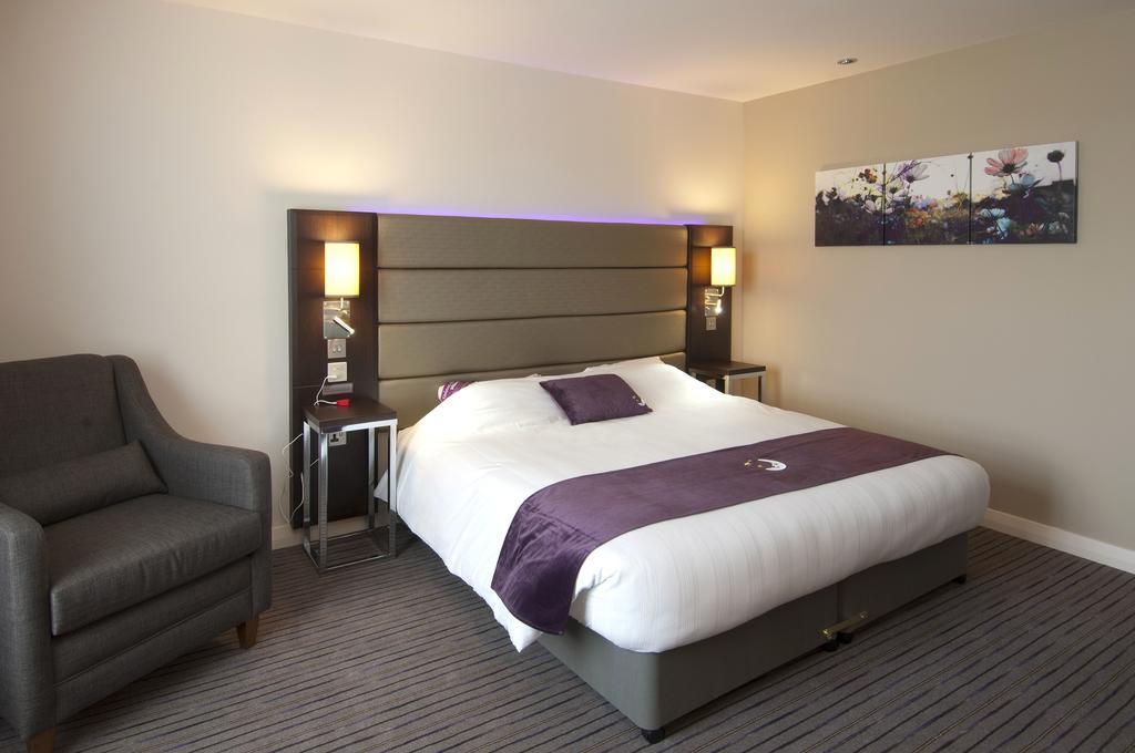Premier Inn Oldham - Broadway Luaran gambar
