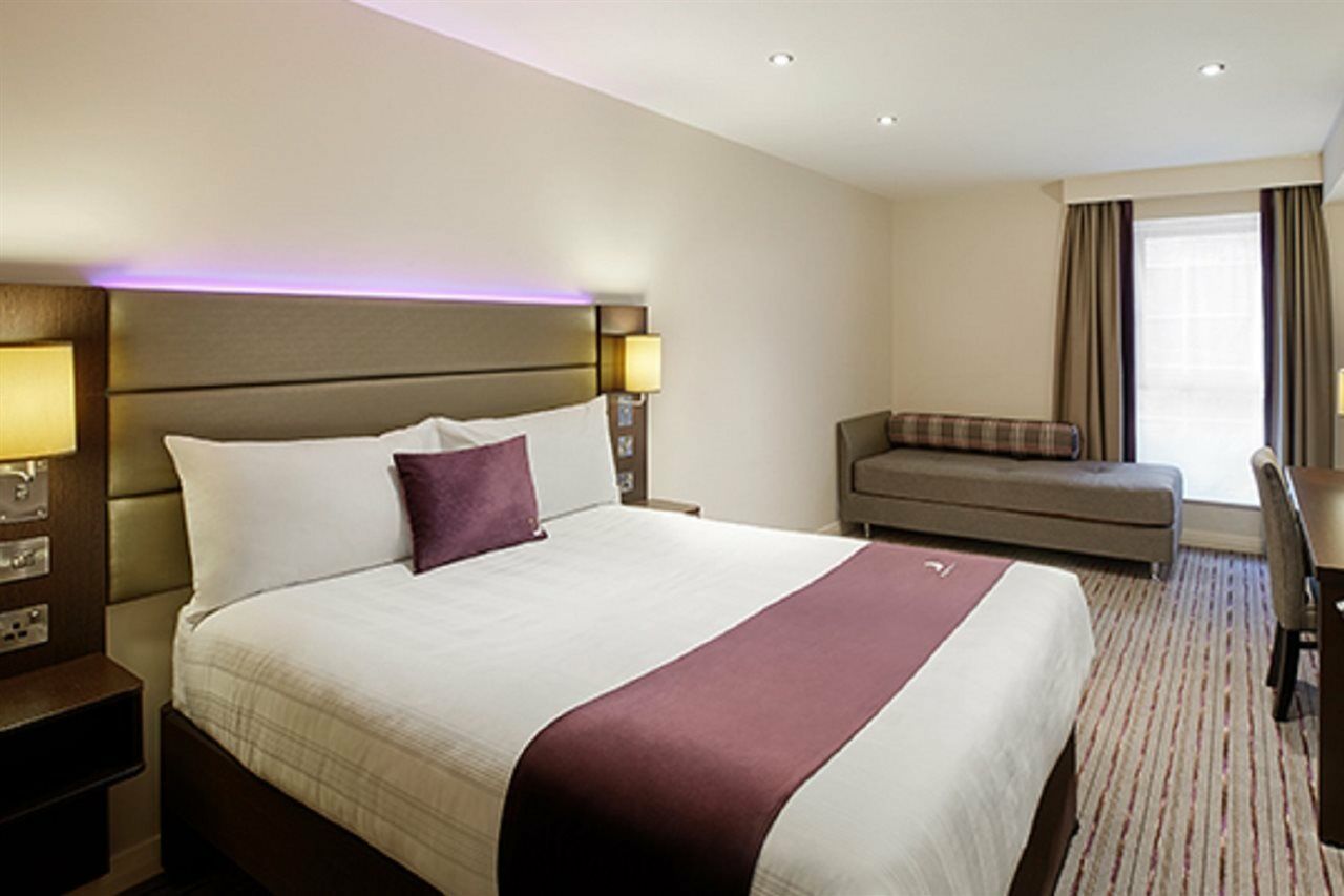 Premier Inn Oldham - Broadway Luaran gambar